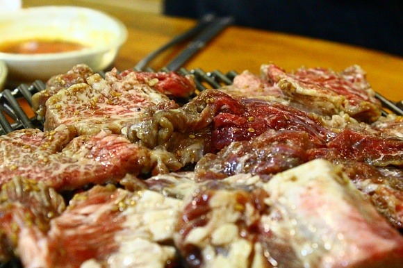 옛날오막집 이미지