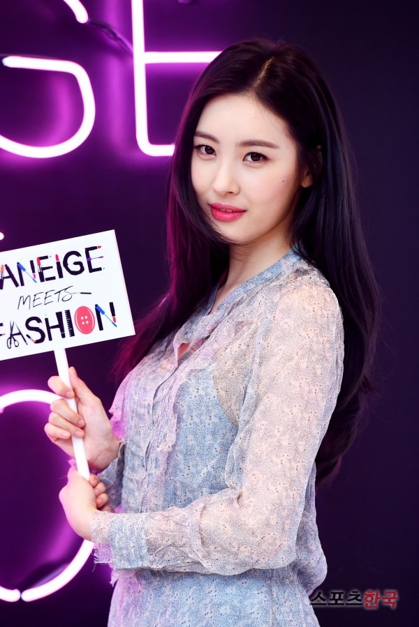 현재 브랜드 행사 참석중인 연예인들.jpg | 인스티즈