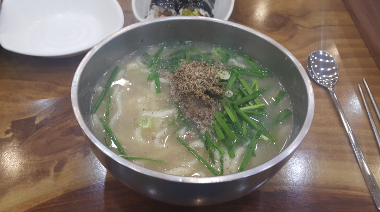 스마일칼국수 이미지