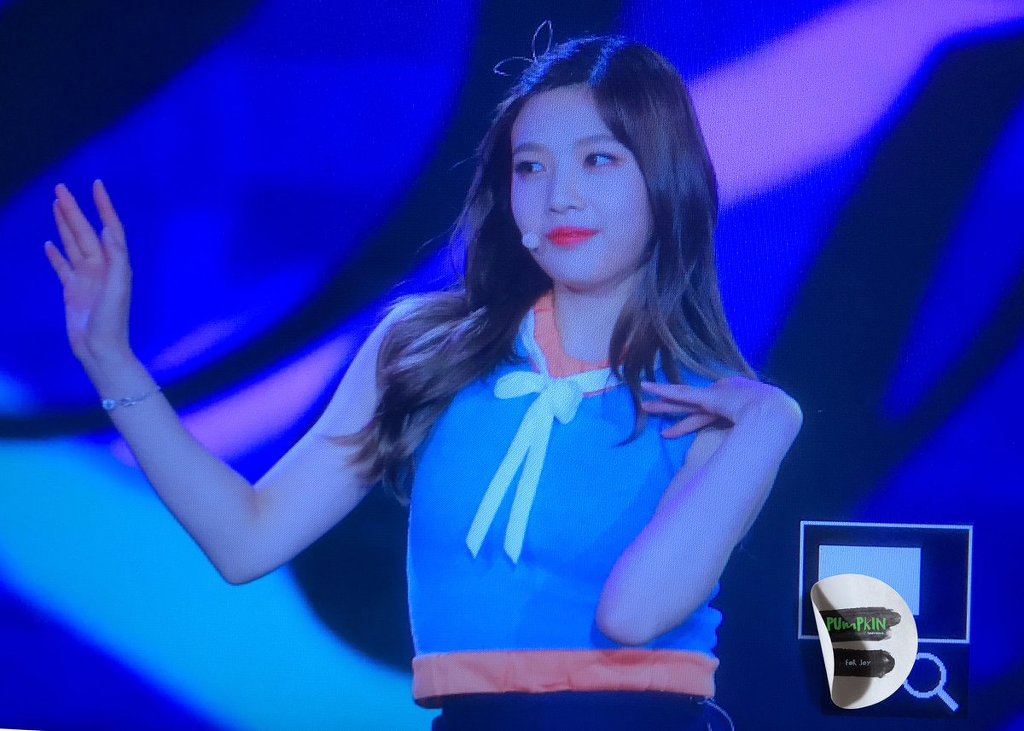 오늘자 비주얼 대박적인 조이 .jpg | 인스티즈
