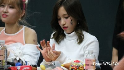161108 건대 팬사인회 묘이 미나 | 인스티즈
