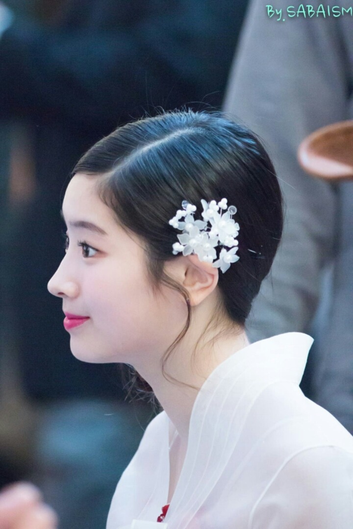 [트와이스] 추석기념 한복 입은 다현이 | 인스티즈