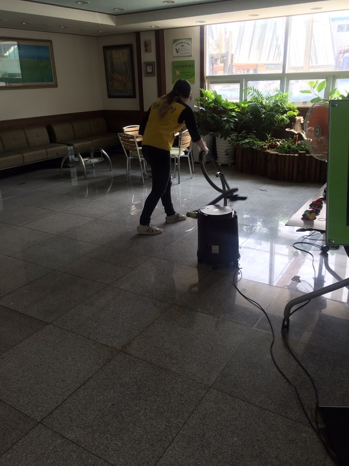 윤금 이미지