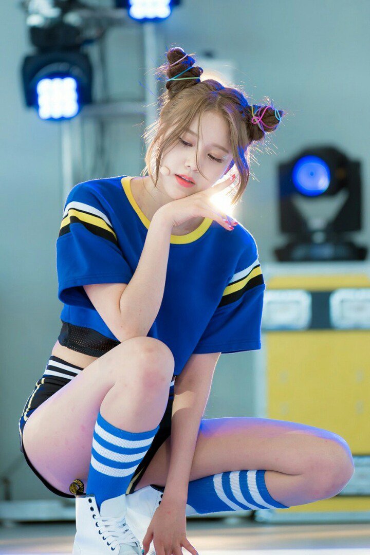 요즘 여자아이돌 사이에서 유행인듯한 머리.jpgif | 인스티즈