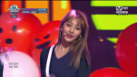 [twice] 오늘자 트와이스 리더 갓지효 움짤.gif | 인스티즈