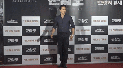 시사회 남자 연예인들 실물, 키 가늠짤.gif | 인스티즈