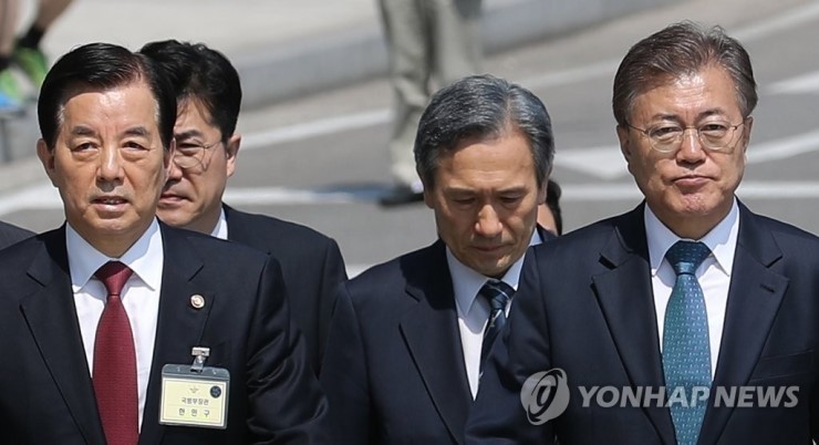 대통령은 언론이 아니라 국방부로부터 안보보고를 받아야 한다 | 인스티즈