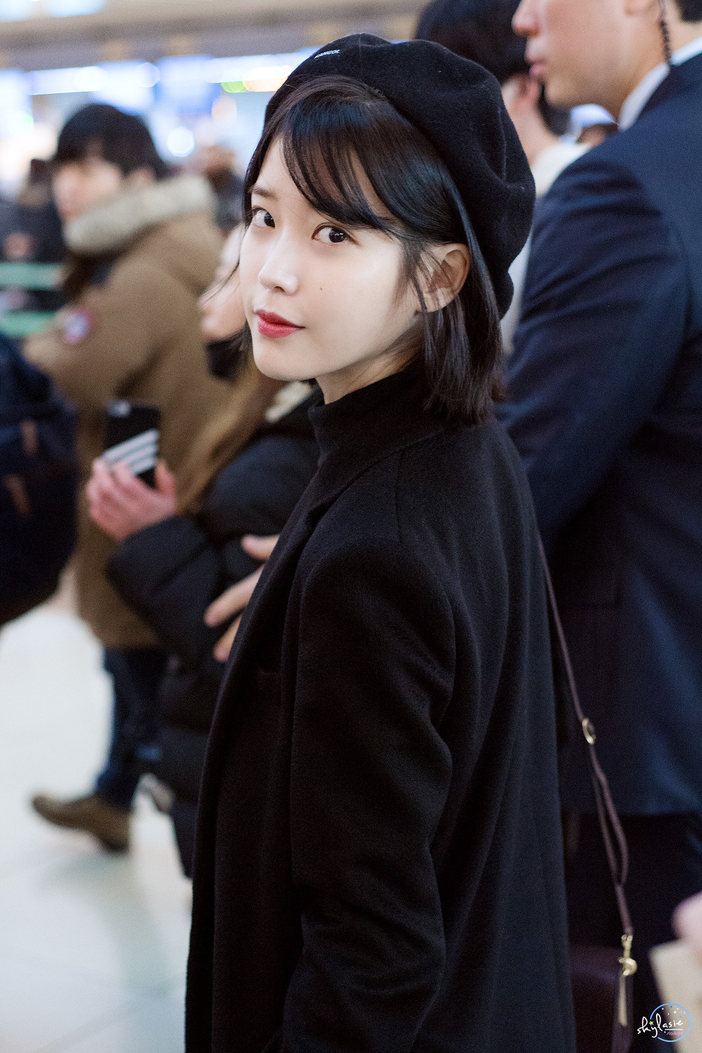 [17.01.06] 대만 출국 아이유.jpg | 인스티즈