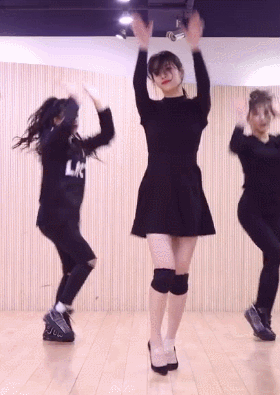 수지와 백댄서들.gif | 인스티즈