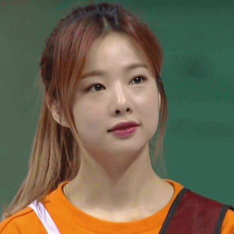 명절을 위해 태어난듯한 여자아이돌.gif | 인스티즈