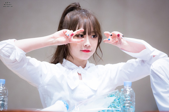 러블리즈 (덮)지수 VS (깐)지수 | 인스티즈