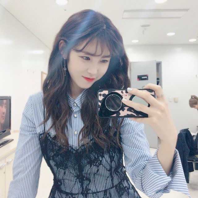 오늘자 전효성 | 인스티즈