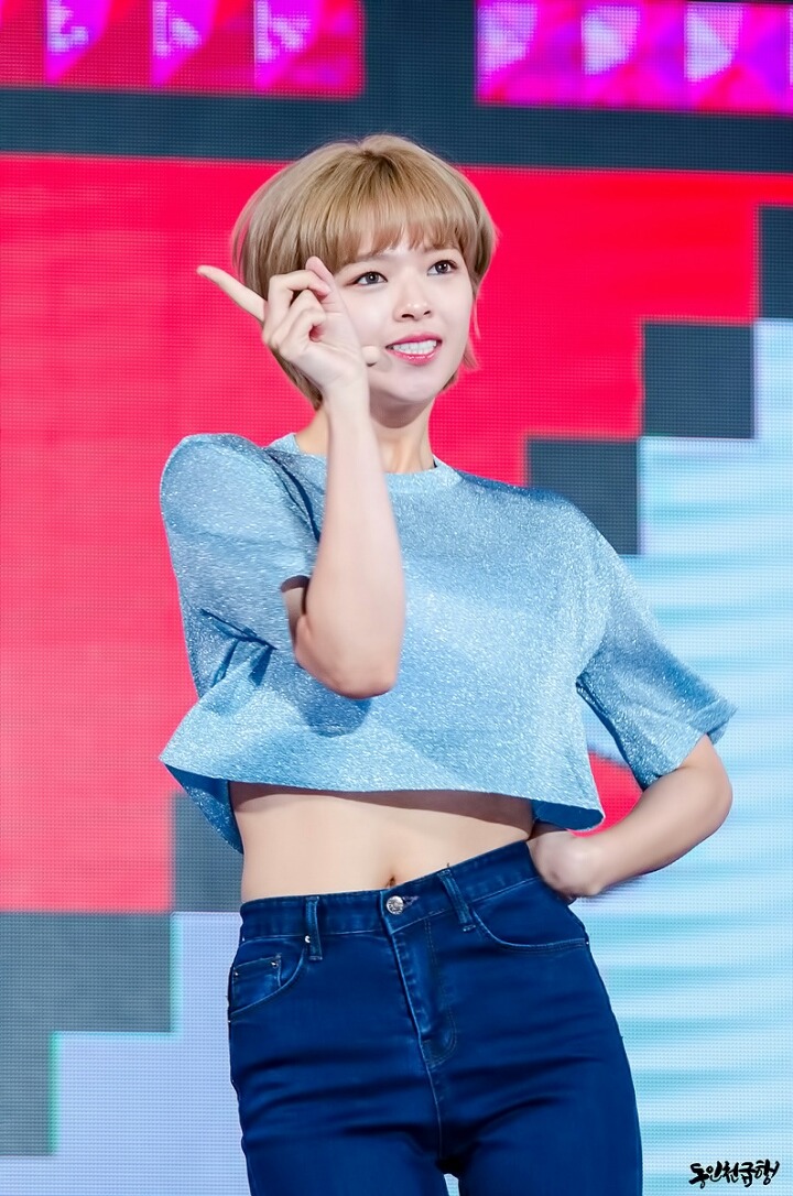 2017 첫 트와이스 정연 | 인스티즈