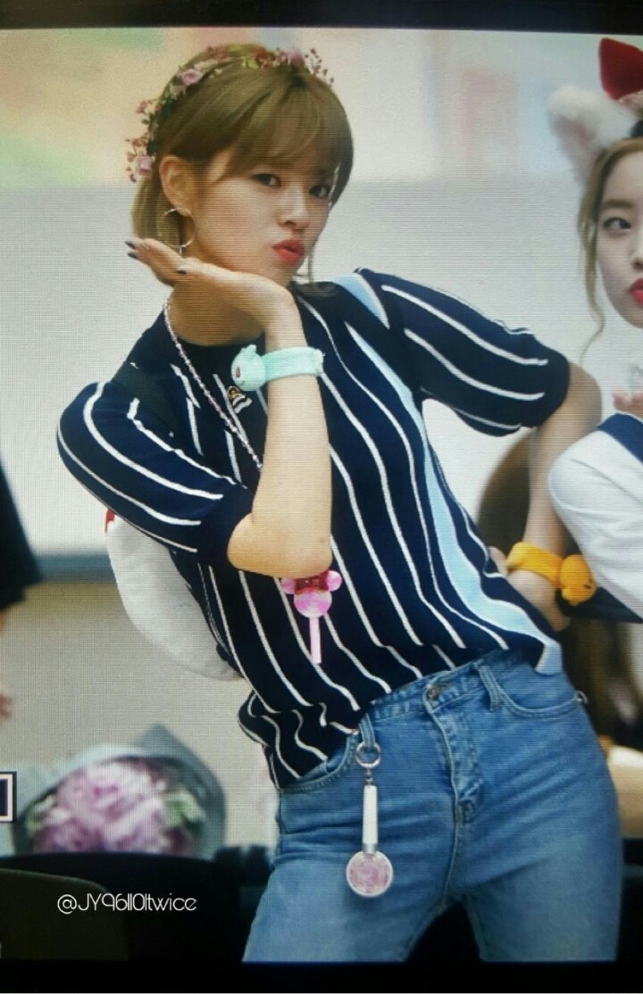 트와이스 정연 주간아이돌 애교짤 ... 그외 | 인스티즈