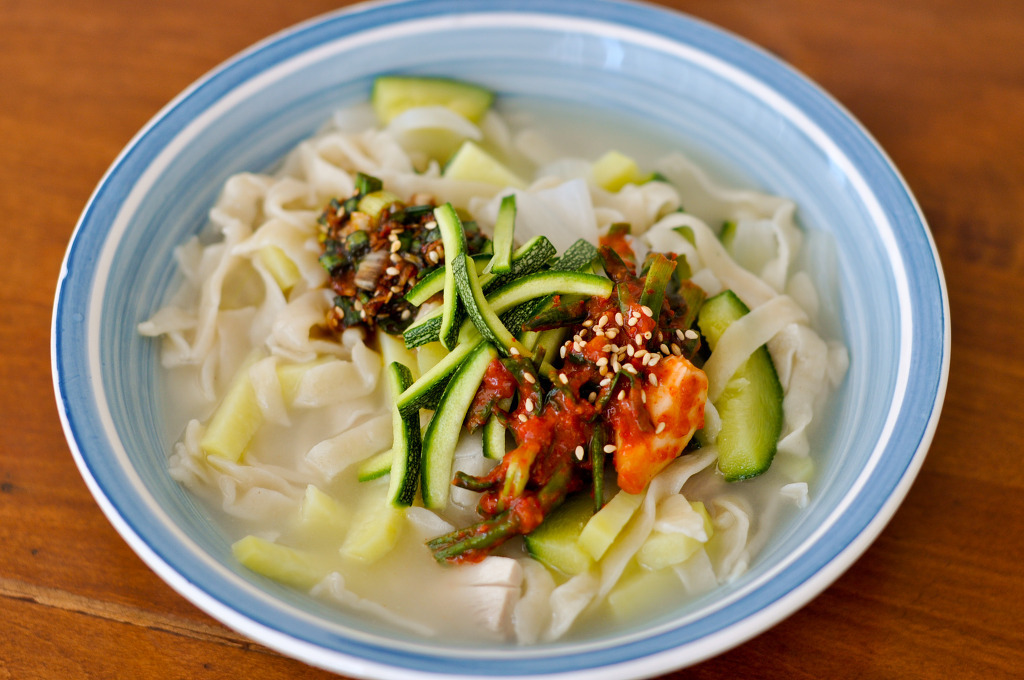 칼국수 이미지