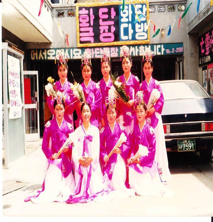 주식회사 문프로덕션 이미지