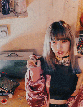 아침에 보는 블랙핑크 리사 데이터 주의 | 인스티즈