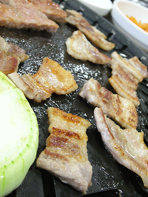 이거 앞에서 치킨 피자도 치끄레기 피레기행.jpg | 인스티즈