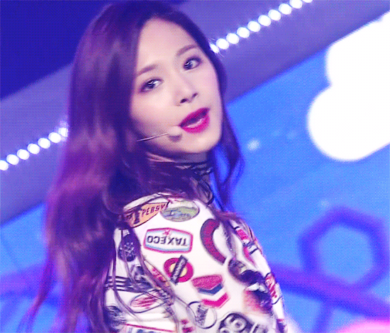 오늘자 인기가요 쯔위 비주얼ㄷㄷㄷ.gif | 인스티즈