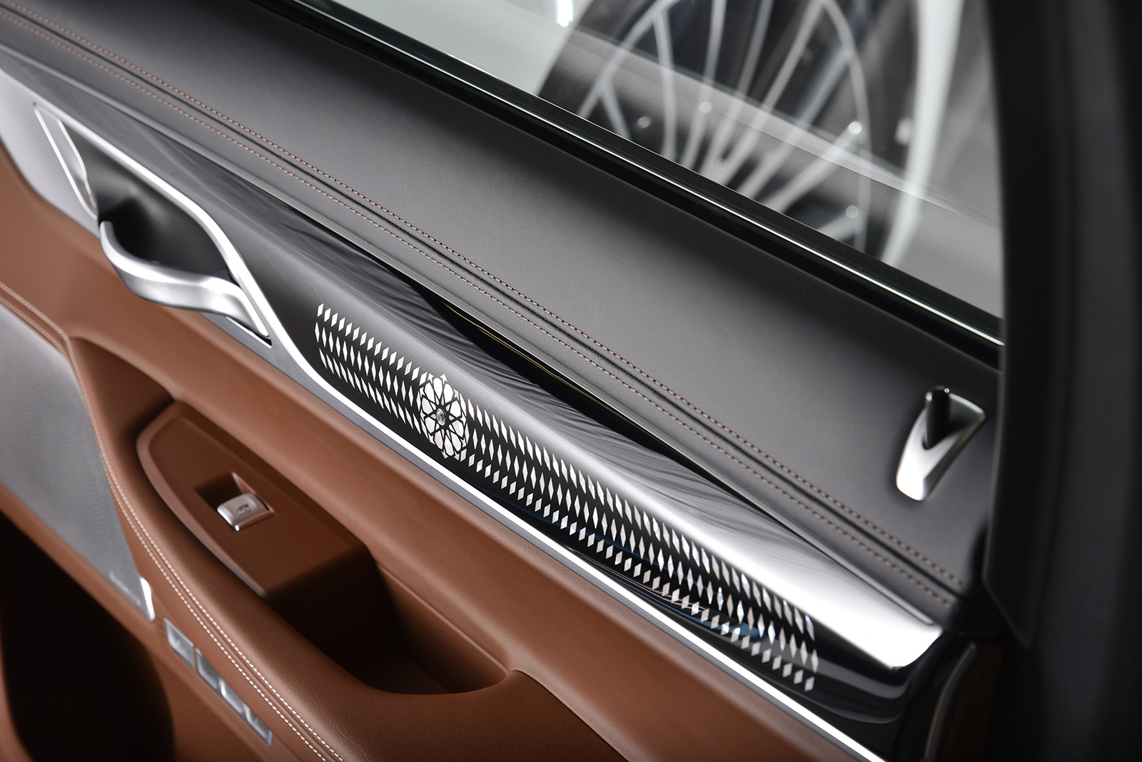 BMW 750Li xDrive Solitaire and Master Class Edition | 인스티즈