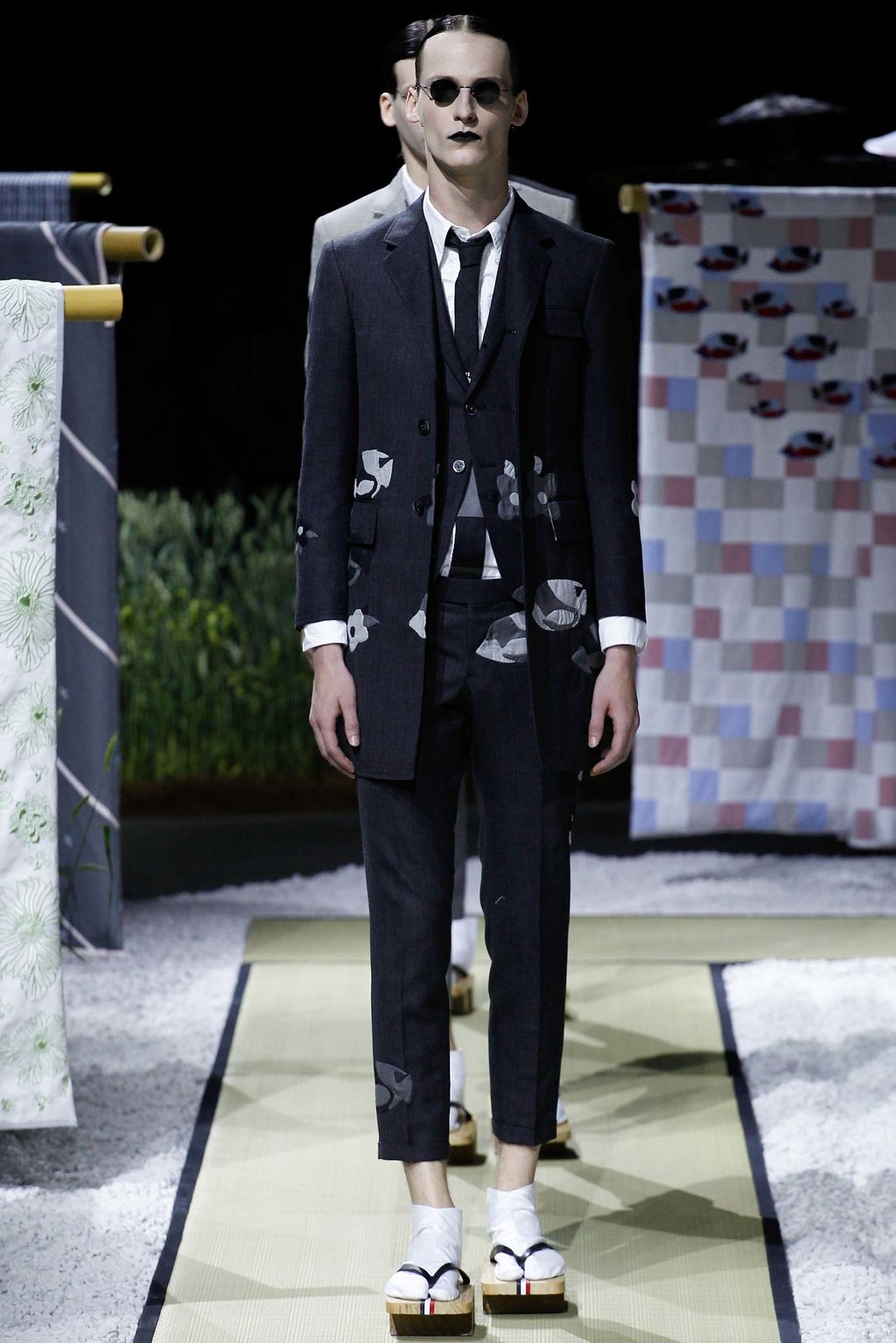 일본풍의 톰브라운 SS16 (데이터주의) | 인스티즈