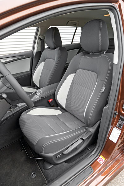 현대 i40 vs 폭스바겐 파사트 vs 토요타 아벤시스 vs 포드 몬데오 vs 스코다 슈퍼브 | 인스티즈