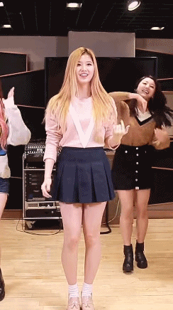 [트와이스] 미나토자키 사나 .gif | 인스티즈