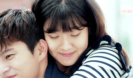 [쇼핑왕루이] 어른들을 위한 동화같은 눈물나게 순수한 남여주의 관계.jpgif (노네 이러는거 다 사랑인거야.../데이터주의) | 인스티즈