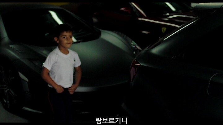 호날두집 주차장 | 인스티즈