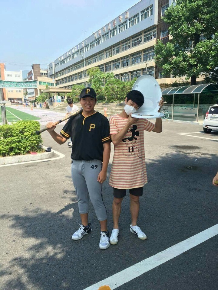 한해의 이슈를 알수있는 의정부고 졸사.jpg | 인스티즈