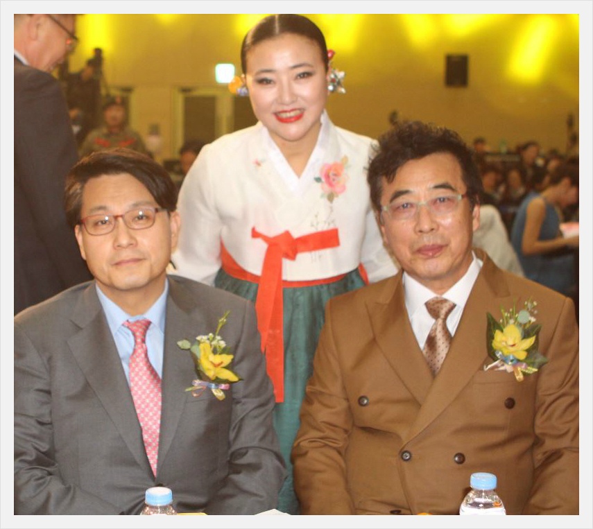 누리엔터테인먼트 이미지