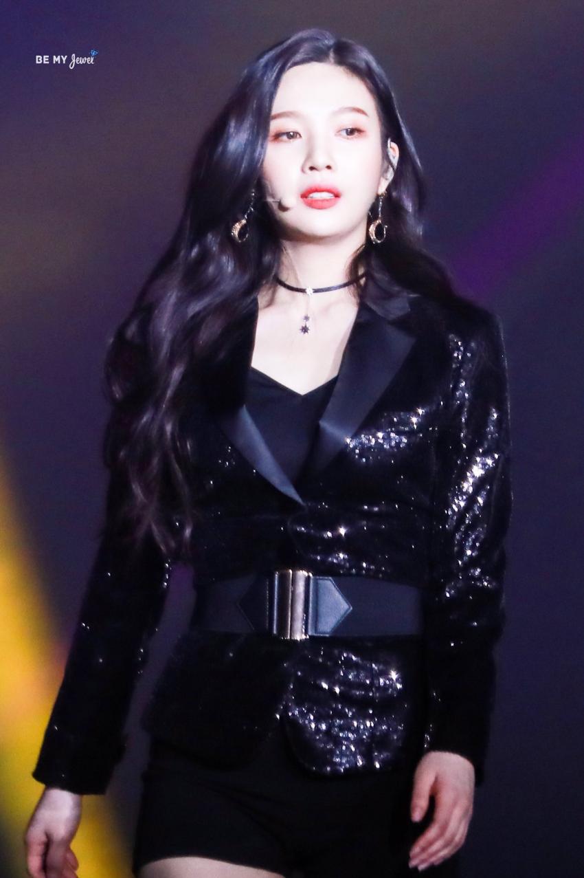 레드벨벳의 큐티섹시 담당 조이.jpgif | 인스티즈