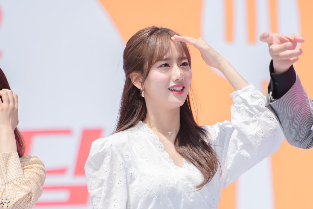 화사한 에이프릴 나은이.jpg | 인스티즈