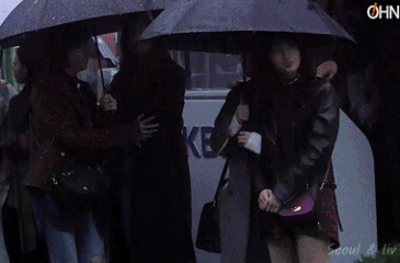 트와이스 뮤뱅 출근길 gif | 인스티즈