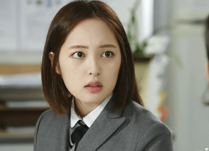 거의 9년 가까이 교복입고 연기하는 여배우ㄷㄷㄷ | 인스티즈