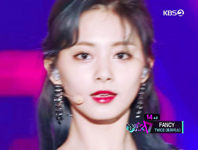 오늘자 쯔위 얼빡샷.gif | 인스티즈