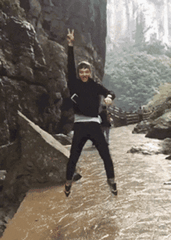 핸드폰이 계속 잘 팔리는 이유.gif | 인스티즈