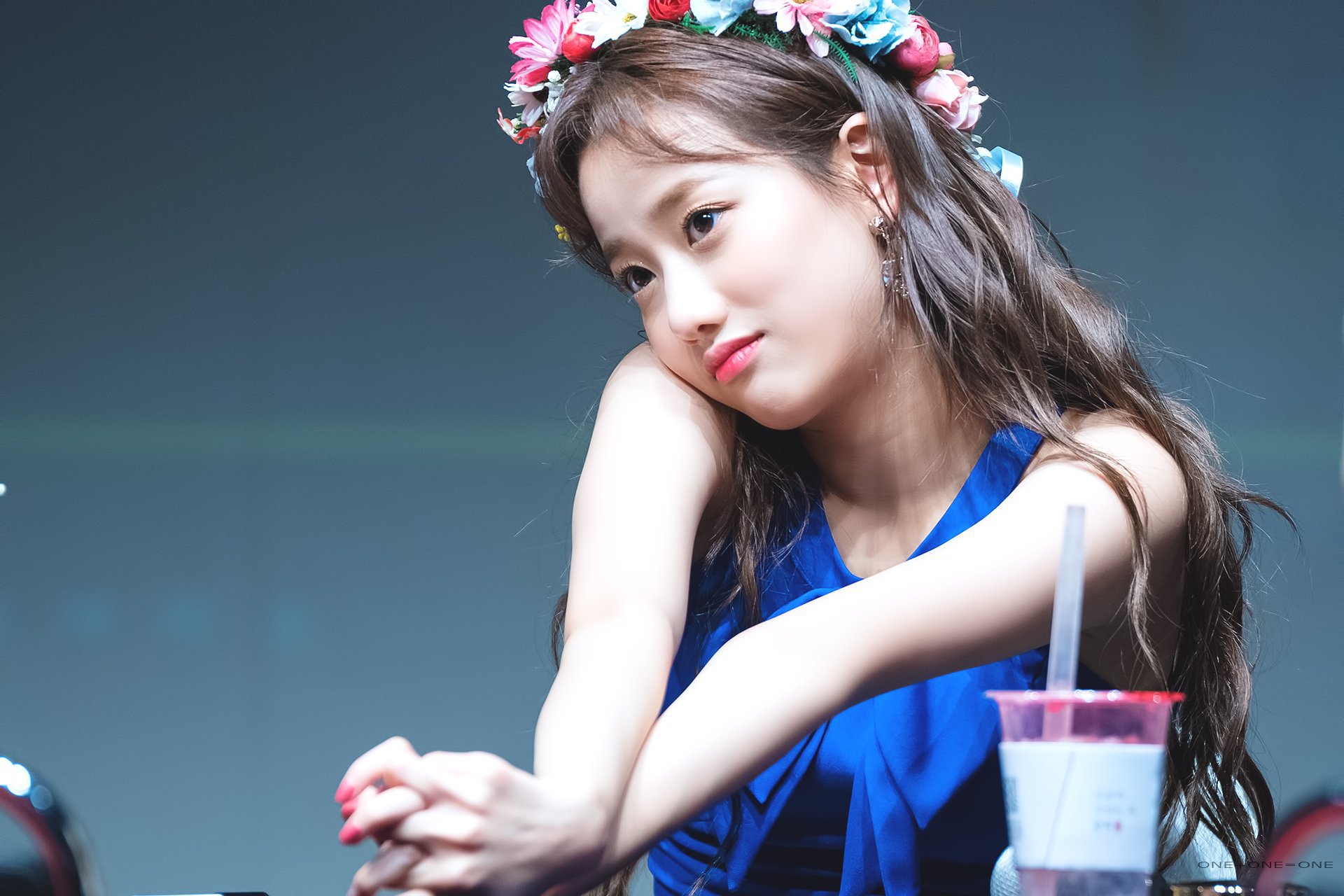 화관쓴 에이프릴 나은이.jpg | 인스티즈