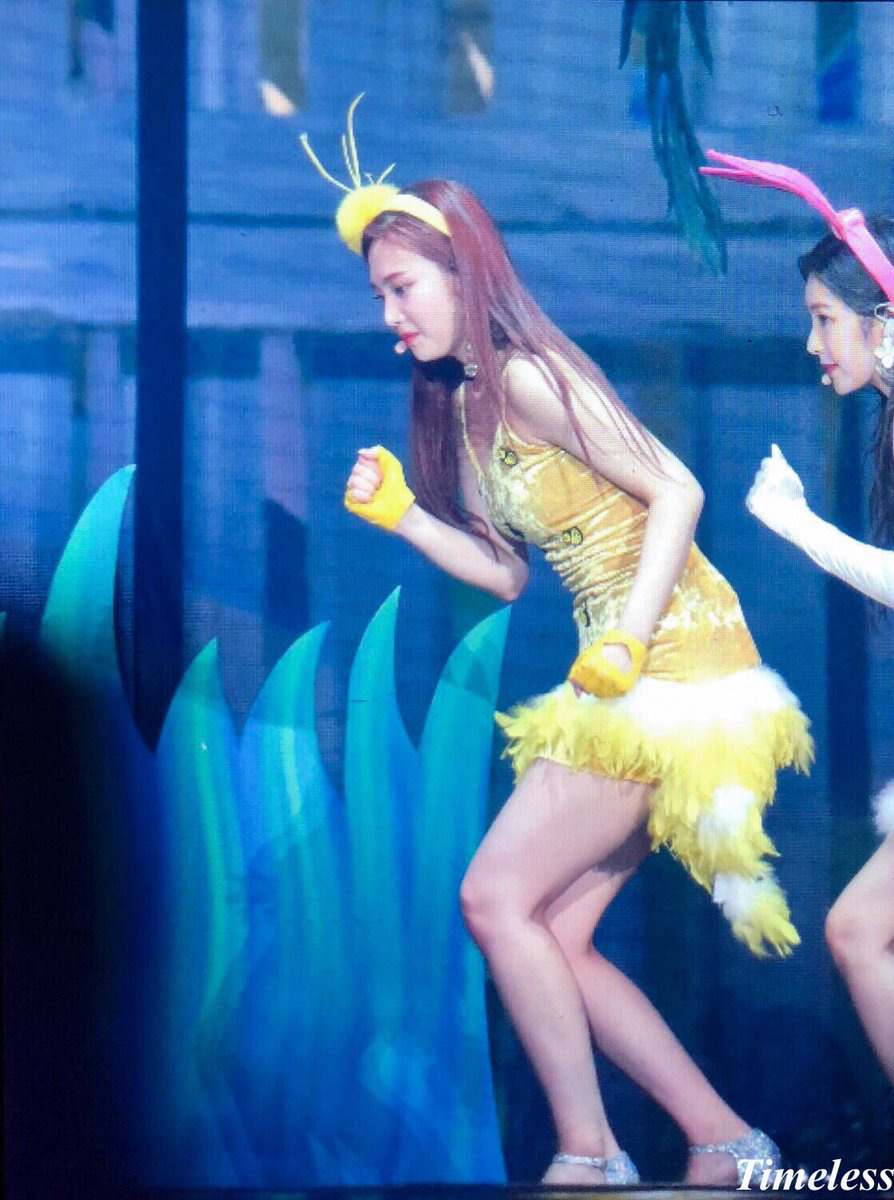 오늘자 레드벨벳 콘서트 큐티섹시 조이.jpg | 인스티즈
