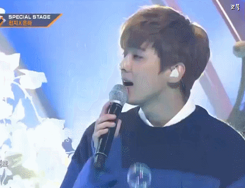 엠카운트다운 여자친구 은하&틴탑 천지 왼손 오른손.gif | 인스티즈