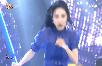 지난주 인기가요 선미 주인공 무대.gif | 인스티즈