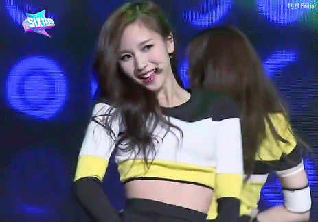 트와이스의 출구 없는 회전문 레전드.gif | 인스티즈