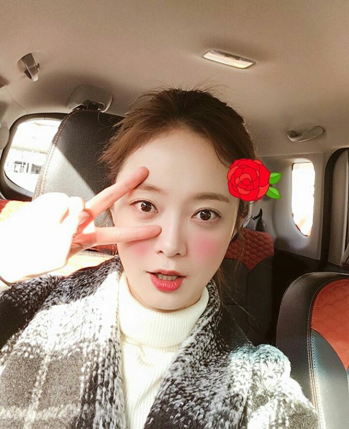 오늘자 전소민 인스타 업뎃 | 인스티즈