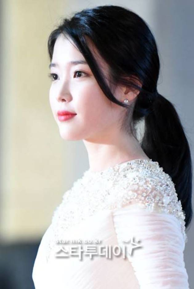 AAA 시상식 레드카펫 아이유 | 인스티즈
