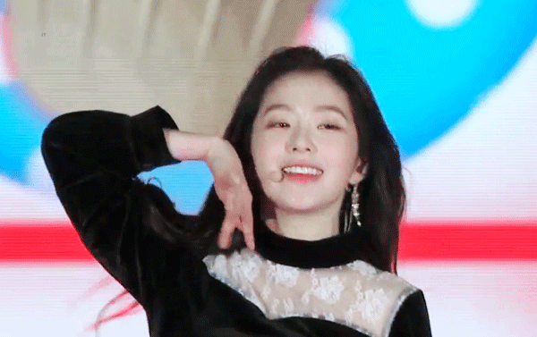 남녀아이돌 100명이 뽑은 제일 예쁜 여자 아이돌.jpgif | 인스티즈