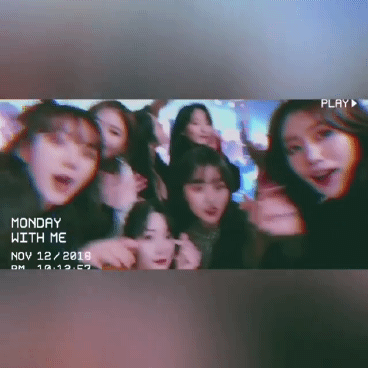 데뷔 4주년 축하 전광판가서 인증 남긴 러블리즈.jpg | 인스티즈