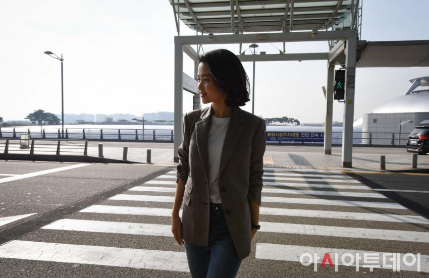 181022 ICN→BERLIN 출국하는 김태리 | 인스티즈