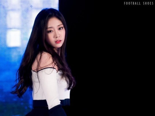 러블리즈 지수는 앞머리를 덮은게 낫다 vs 깐게 낫다 | 인스티즈