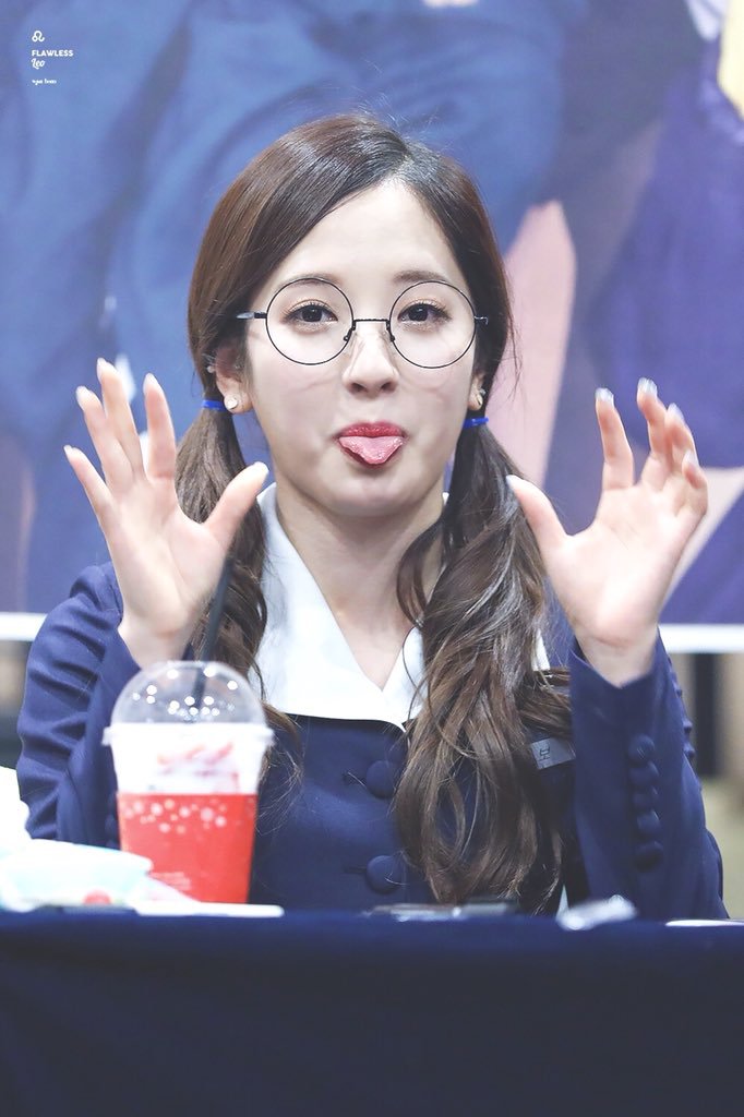 또다른 아이돌 얼굴천재 우주소녀 보나.jpg | 인스티즈