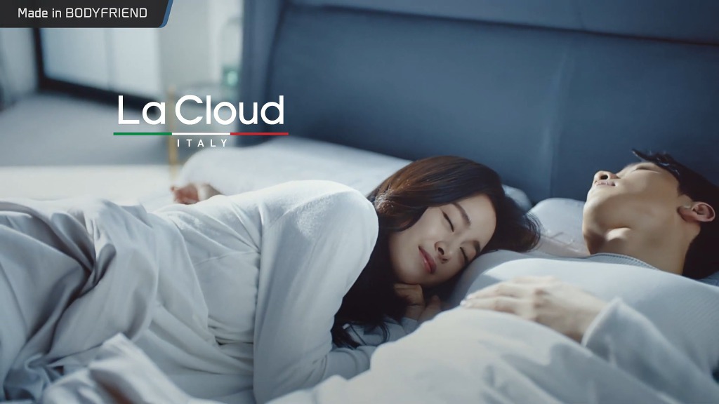 결혼 후 첫 부부동반 CF 찍은 비, 김태희 부부 | 인스티즈